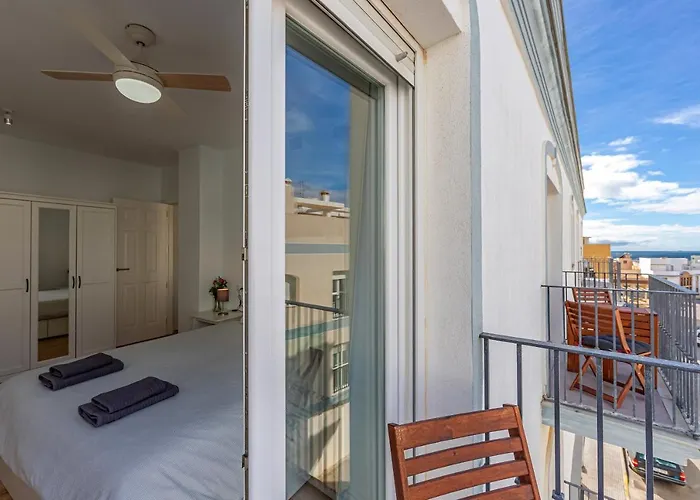 Ventura 2 - Centric & Pool - Simplytarifa