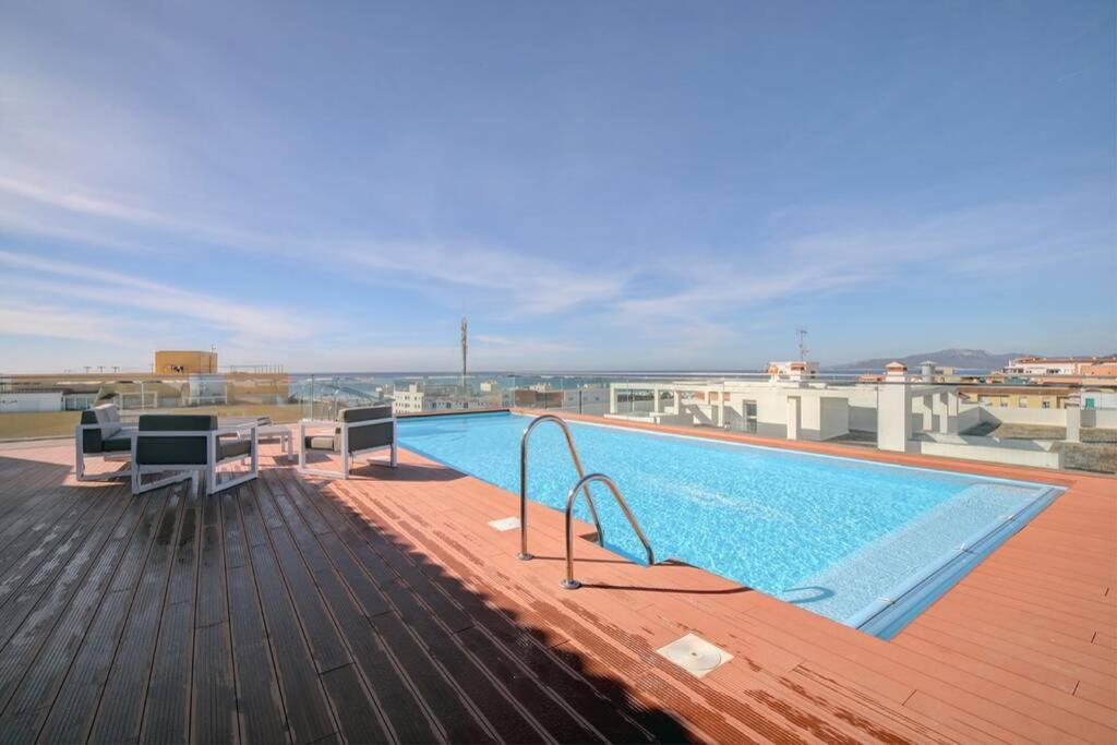 Ventura 2 - Centric & Pool - Simplytarifa Apartment